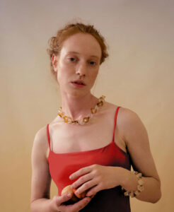 img 05 a red